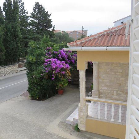Guest House Miro Novalja Chambre photo