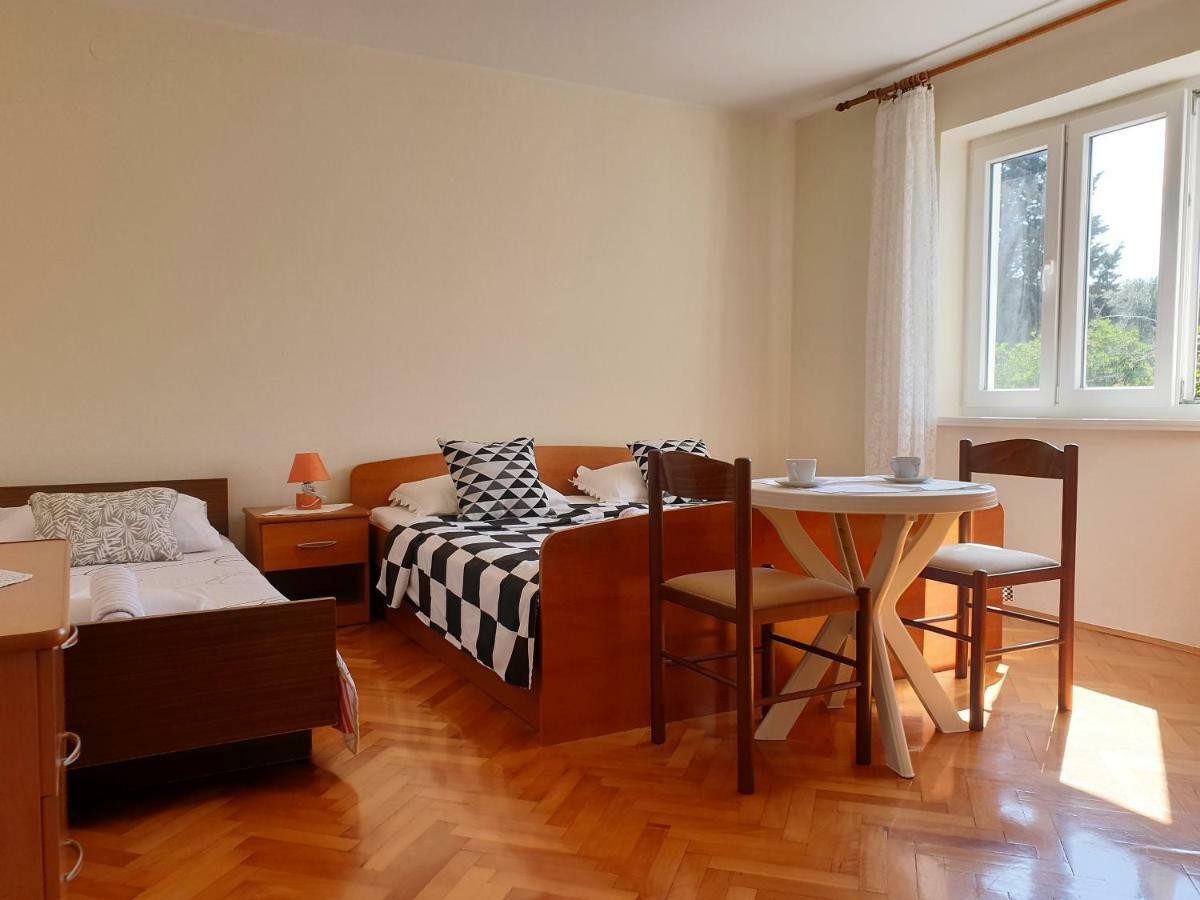 Guest House Miro Novalja Extérieur photo