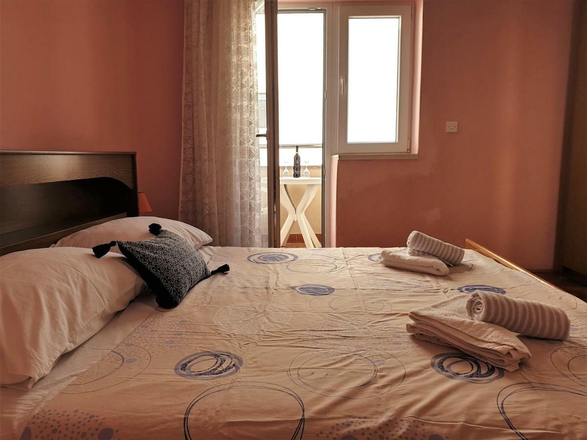 Guest House Miro Novalja Extérieur photo
